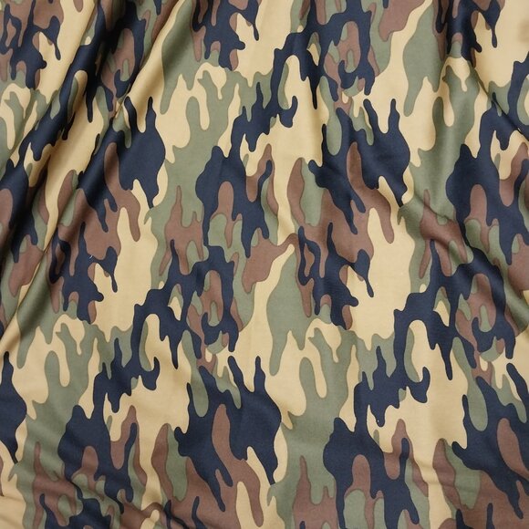 3039 Size XL Shawl Vest In Green and Black Camouflage With Lace Trim. - Picture 6 of 6